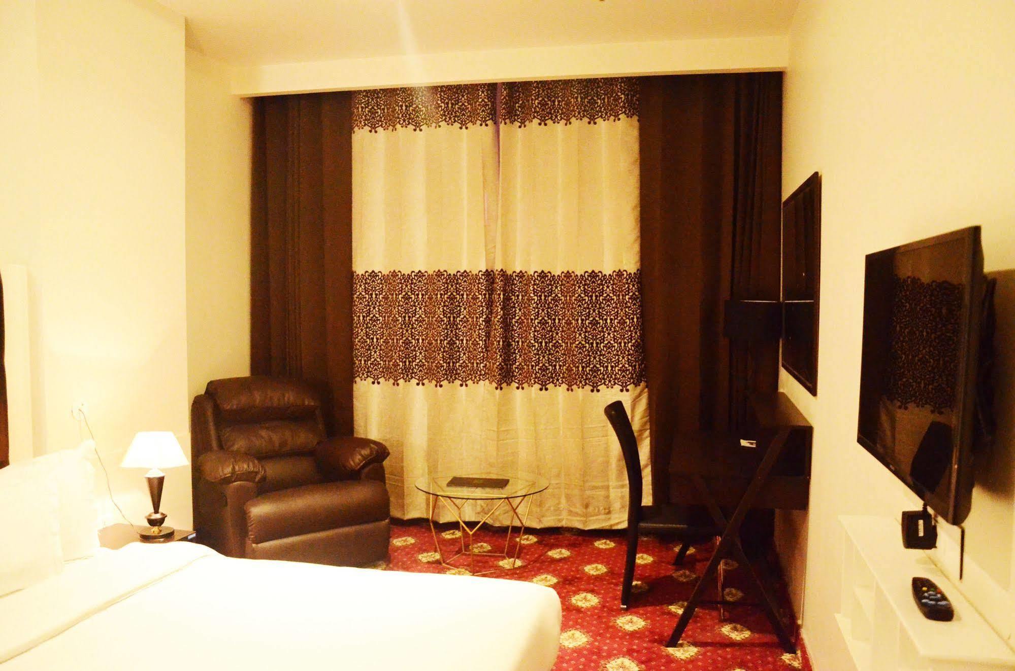 Fabhotel Prudent Amritsar Zewnętrze zdjęcie