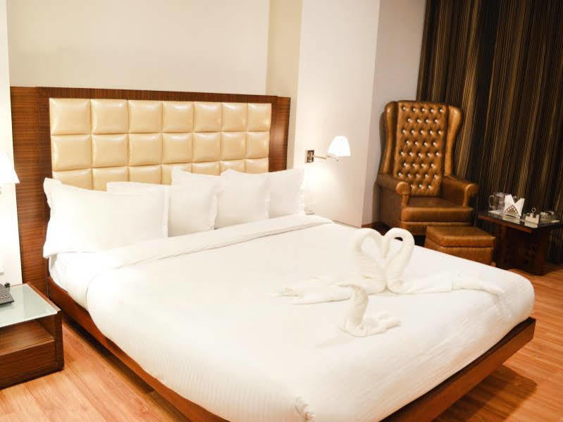 Fabhotel Prudent Amritsar Zewnętrze zdjęcie